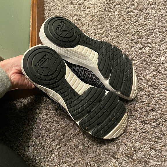 Womens Reebok memory tech sneakers - Picture 4 of 5